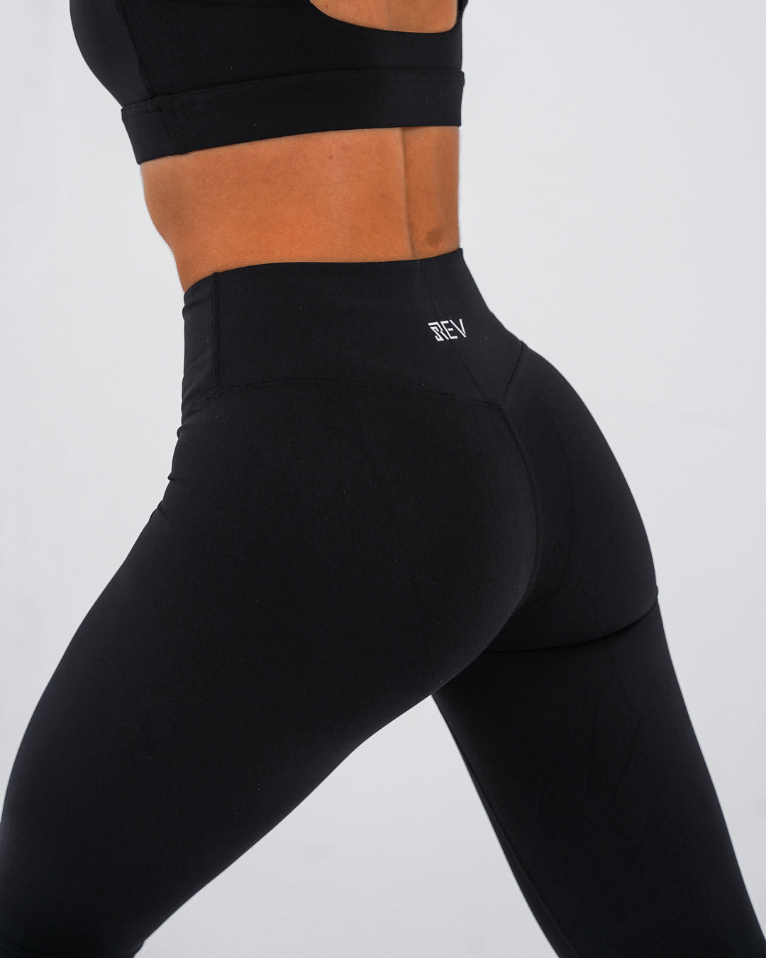 Rev Black Essential Leggings